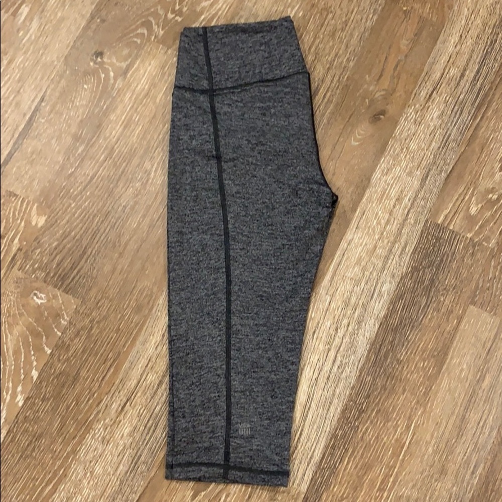 Victoria Secret knockout crop leggings